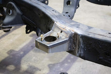 Load image into Gallery viewer, 05-15 Toyota Tacoma Access Cab Crew Cab Front Body Mount Right
